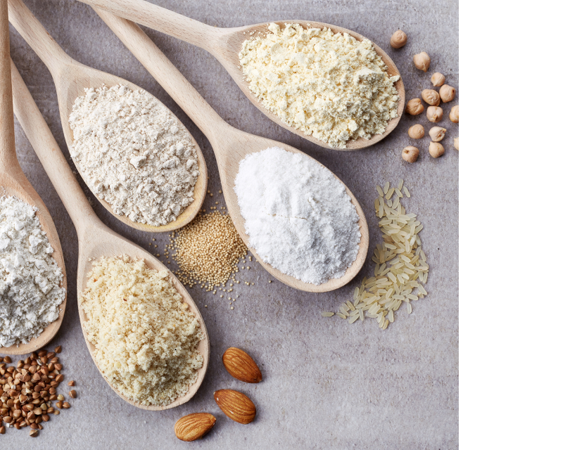 Ξύλινές κουτάλες με άλευρα, συστατικά των τροφών για κατοικίδια Hill'st